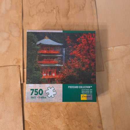 750 Piece Puzzle: Sanjudo Pagoda, Japan