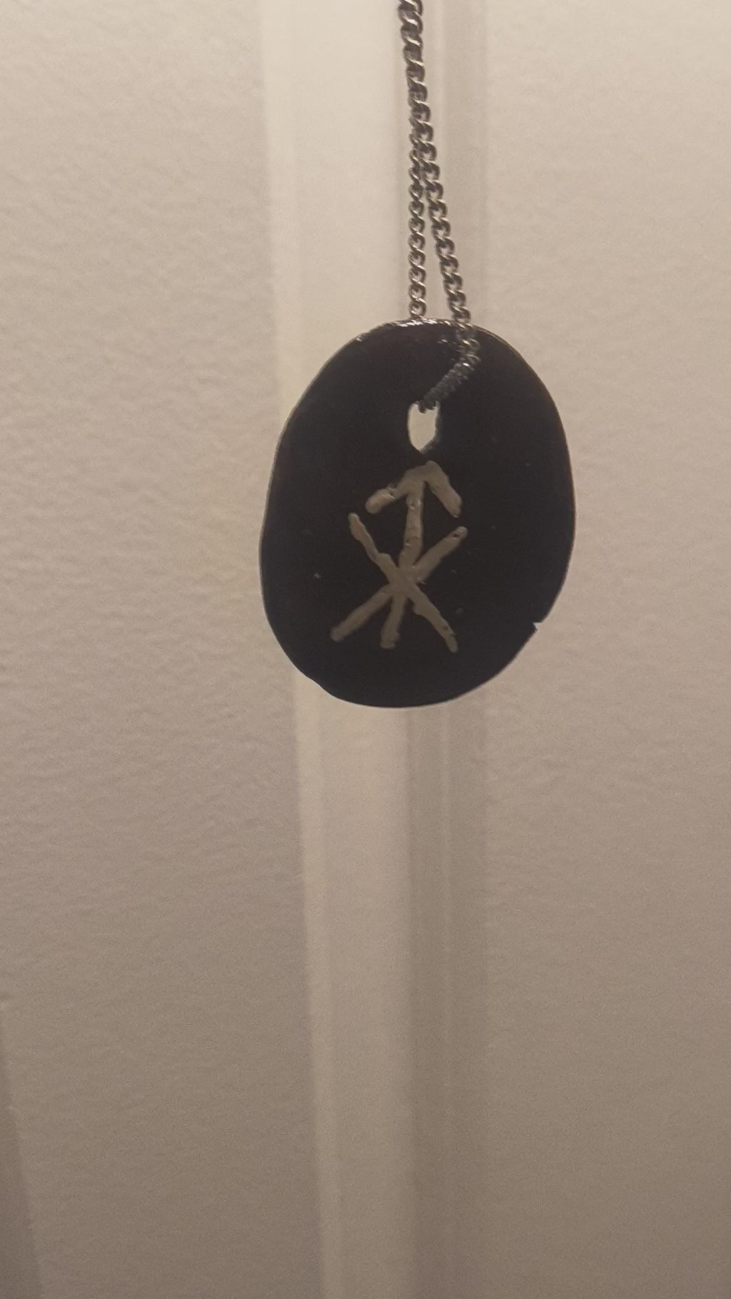 Colgante de runas unidas Elder Futhark: Regalo y Victoria