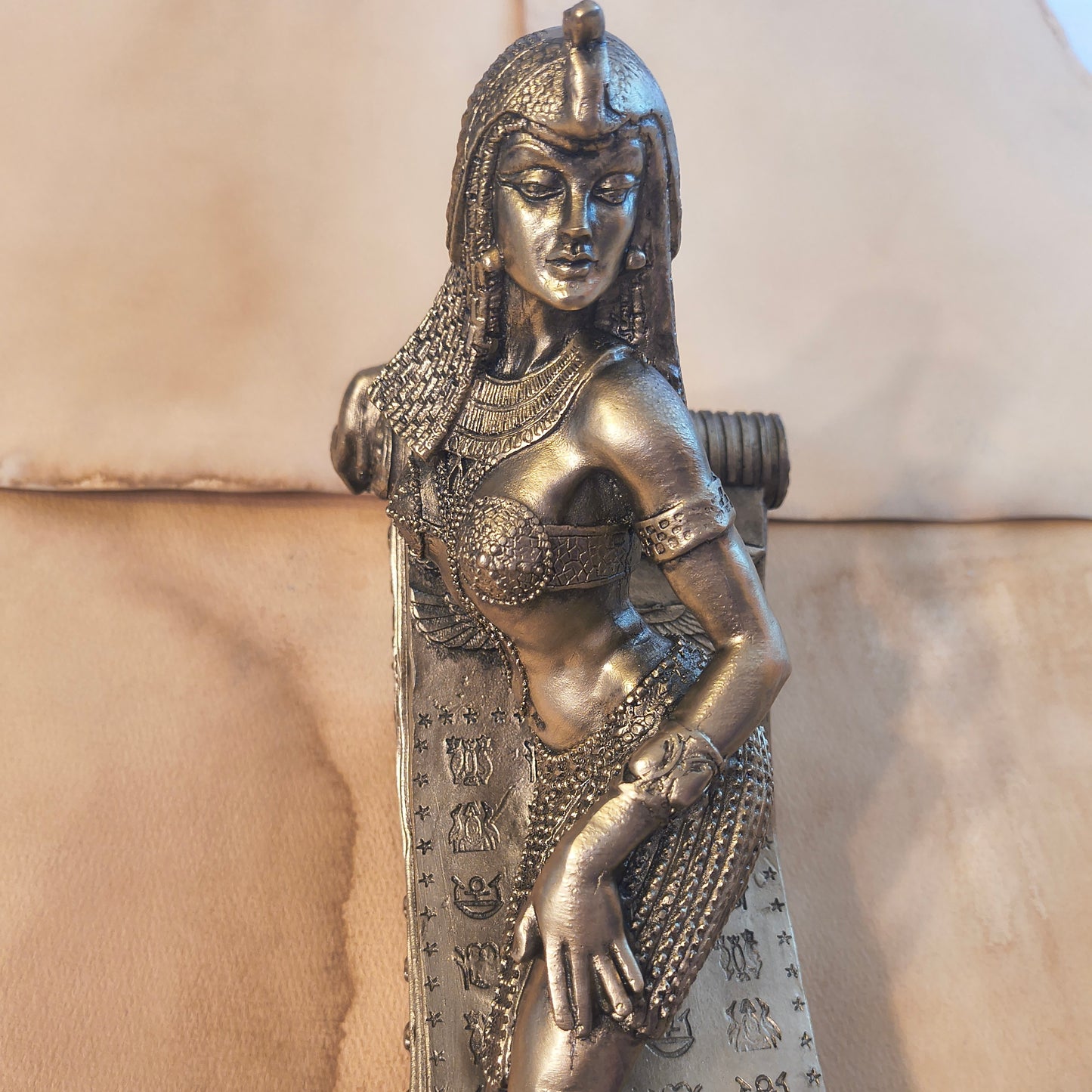 Egyptian Queen Reclining Cleopatra Statue