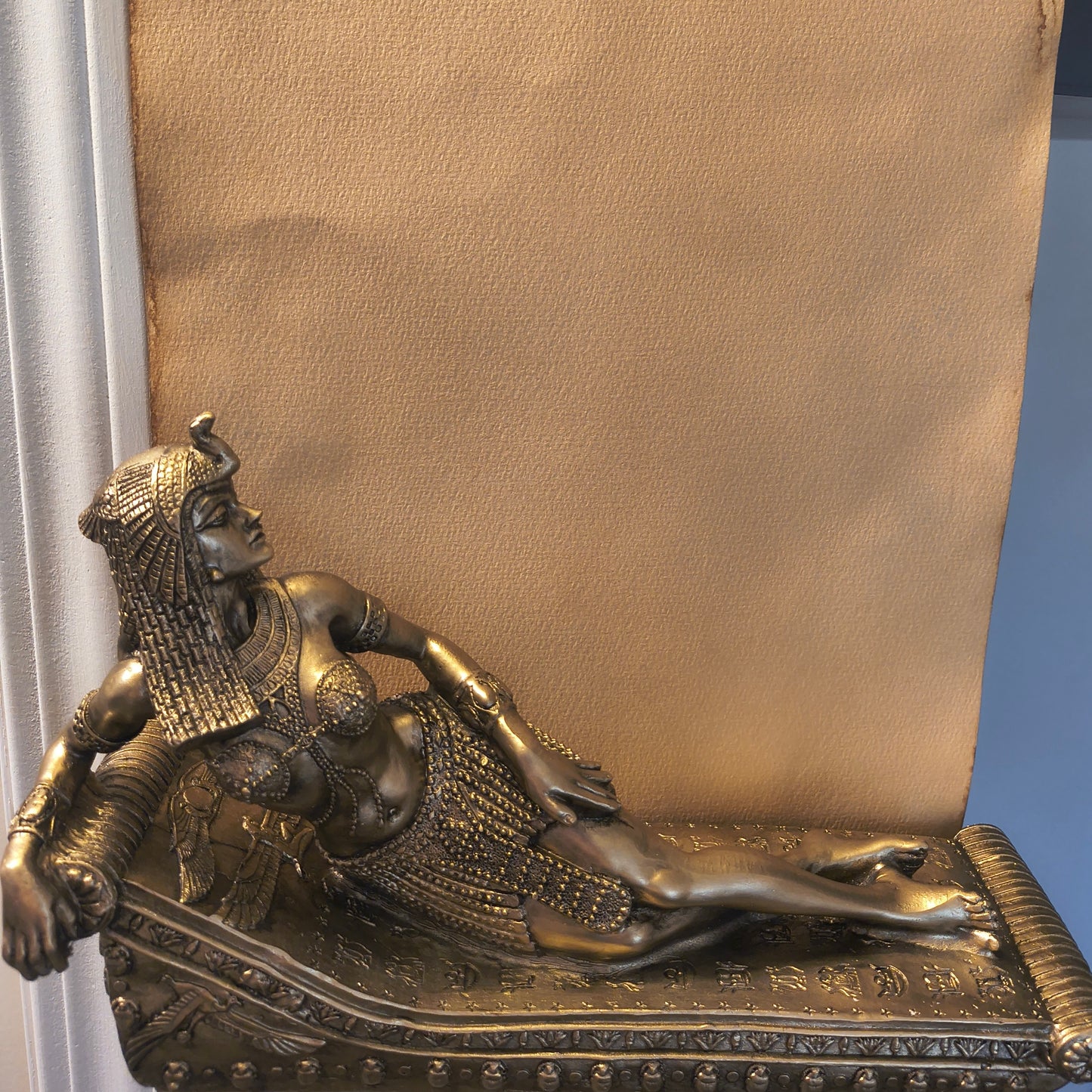 Egyptian Queen Reclining Cleopatra Statue
